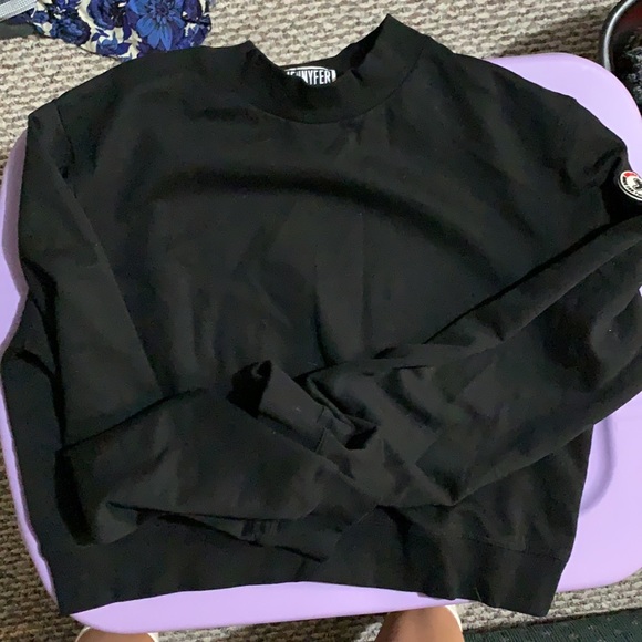 Two Cropped sweaters - Picture 4 of 4